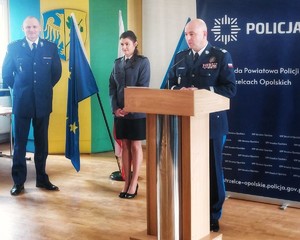 Zdjęcie przestawia przemówienie Komendanta Wojewódzkiego Policji