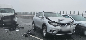 Zdjęcie przedstawia miejsce wypadku drogowego.