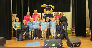 Zdjęcie przedstawia gale zakończenia programu "Przedszkolak ratuje"