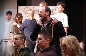 Zdjęcie przedstawia wielki finał programu Przyszłość a Ty